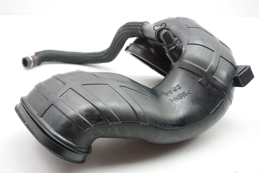 SUZUKI VL 800 C WVBM JS1BM11 INTRUDER AIR DUCT AIR SHAFT AIRBOX
