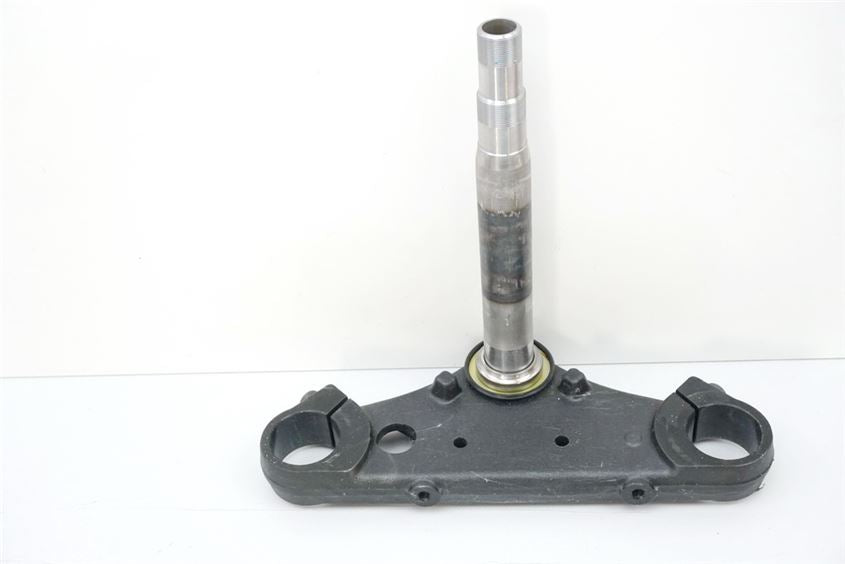 SUZUKI VL 800 C WVBM JS1BM11 INTRUDER GABELBRÜCKE UNTEN GABEL FORK