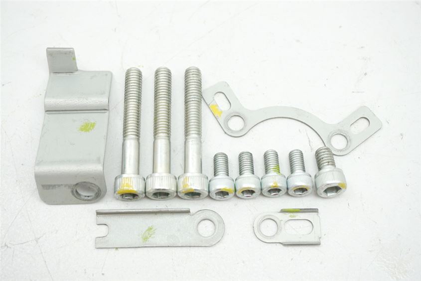SUZUKI VL 800 C WVBM JS1BM11 INTRUDER SCHRAUBEN LIMADECKEL