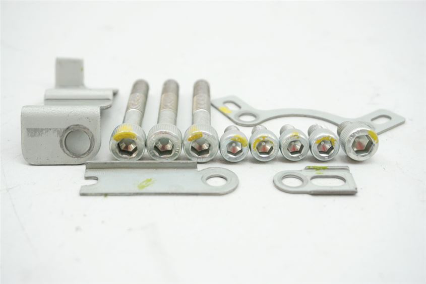 SUZUKI VL 800 C WVBM JS1BM11 INTRUDER SCHRAUBEN LIMADECKEL