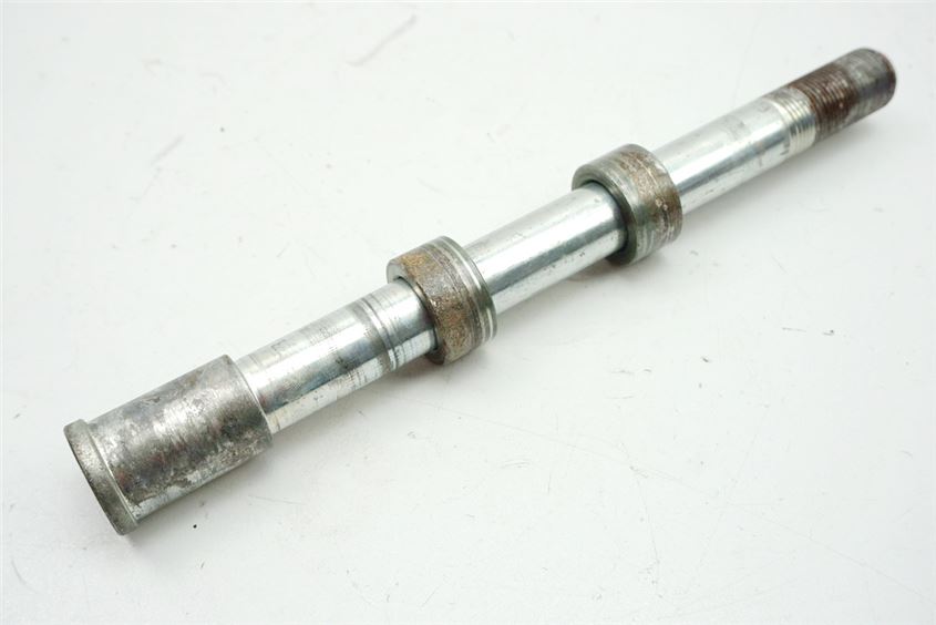 KAWASAKI ER-6 N ER650A STECKACHSE VORN ACHSE DISTANZEN