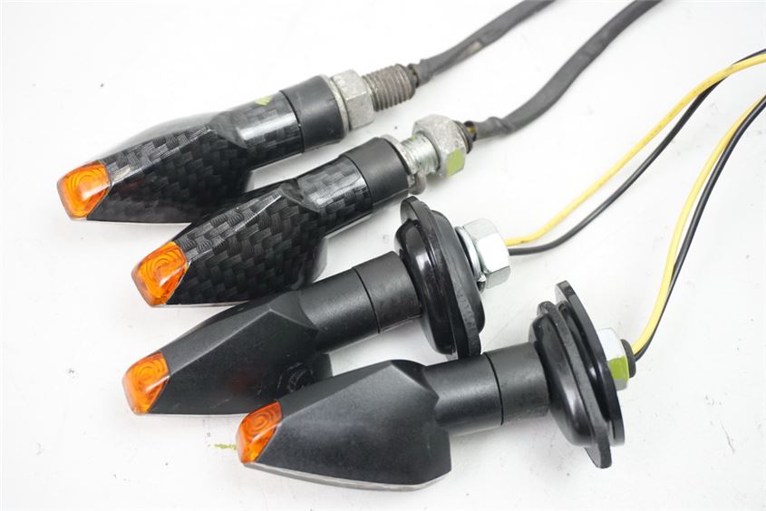 YAMAHA R6 RJ05/ RJ09 INTERMITENTE LED 4 UNIDADES