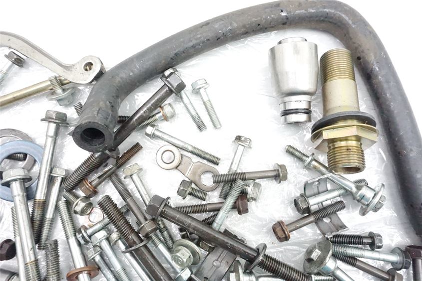 HONDA CBR 600 PC35 SCHRAUBEN KLEINTEILE MOTOR