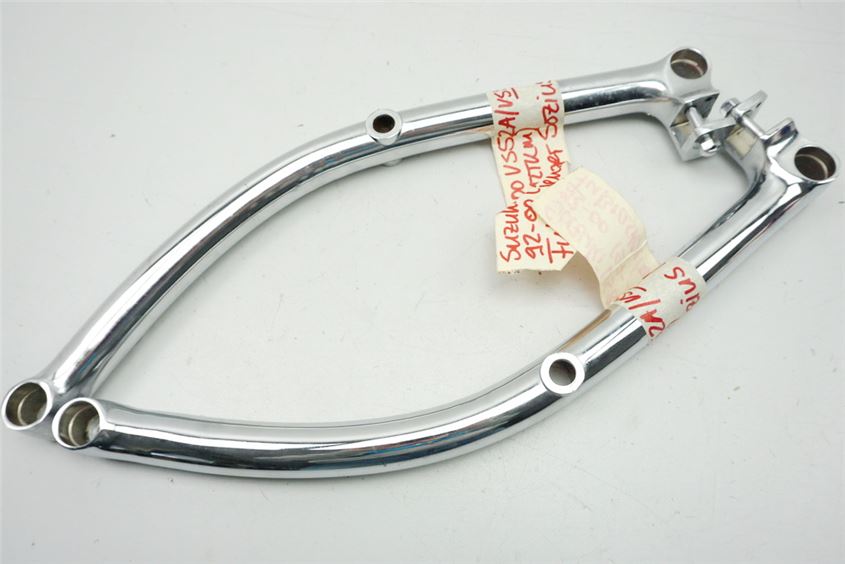 SUZUKI VS 800 VS52A/ B INTRUDER TAPA SOPORTE GUARDABARROS TRASERO REFUERZO CUBIERTA