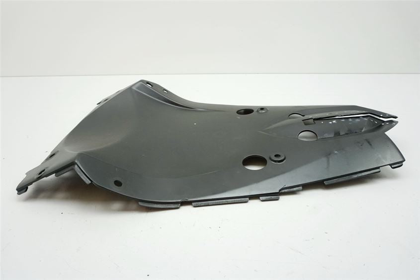 KAWASAKI Z 750 ZR750L BAJO COLÍN TRASERO PARTE INFERIOR TRASERA