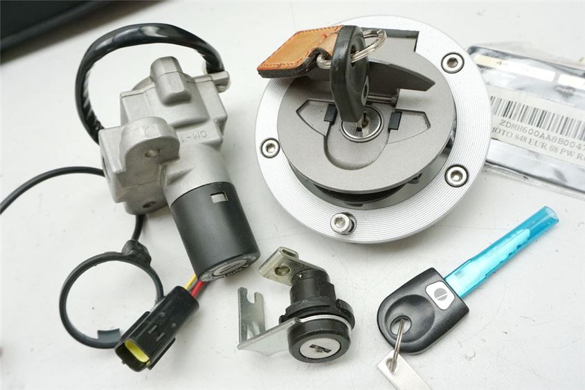DUCATI 848 20 KIT DE CERRADURAS BOMBÍN DE ARRANQUE TAPA DEL DEPÓSITO