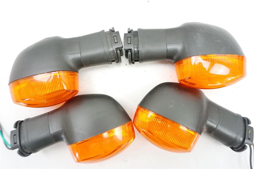 YAMAHA FZ8 N RN25 INTERMITENTES - 4 UNIDADES
