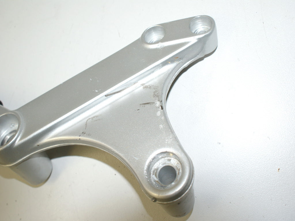 SUZUKI DL 1000 V-STROM WVBS MOTORHALTER RE HALTERUNG MOTOR