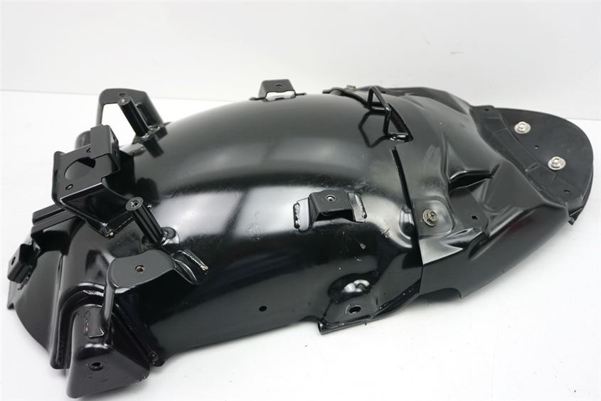 SUZUKI M 1500 VZ INTRUDER WVCU SUBCHASIS TRASERO BASTIDOR TRASERO GUARDABARROS PASO DE RUEDA SOPORTE