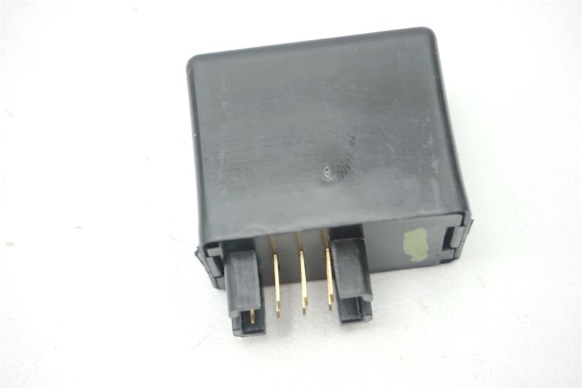 SUZUKI M 1500 VZ INTRUDER WVCU BLINKRELAIS BLINKERRELAIS BLINKGEBER