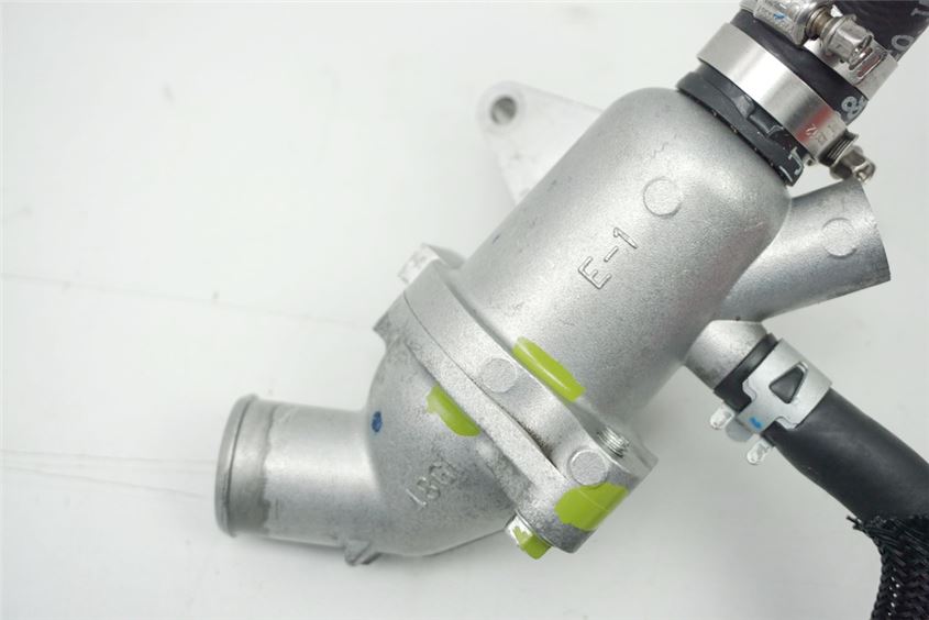 SUZUKI M 1500 VZ INTRUDER WVCU THERMOSTAT THERMOSTAT HOUSING