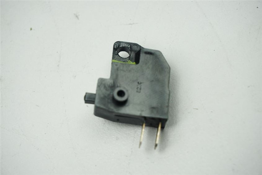 SUZUKI M 1500 VZ INTRUDER WVCU BREMSLICHTSCHALTER VORN