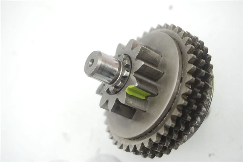 SUZUKI M 1500 VZ INTRUDER WVCU STARTER REDUCTION GEAR INTERMEDIATE GEAR