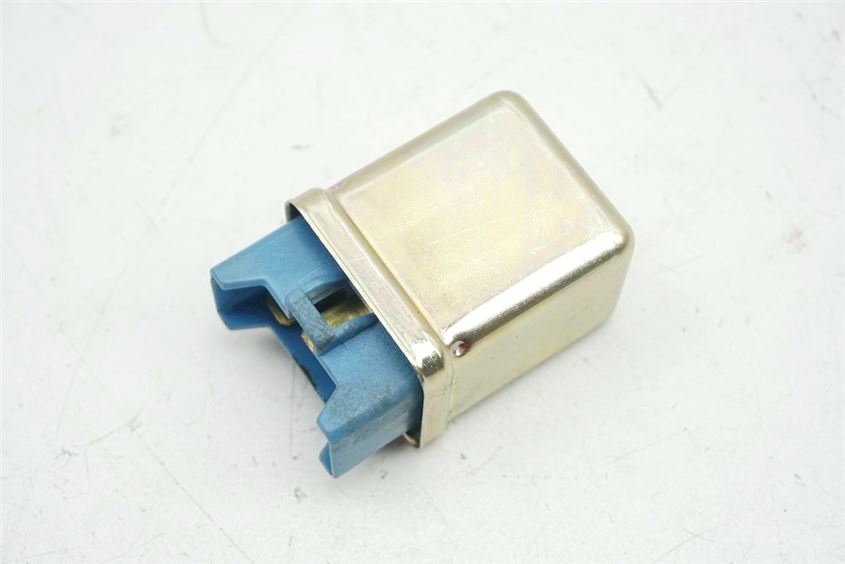 HONDA CBR 600 PC35 RELAIS POWER STEUERRELAIS 99-00