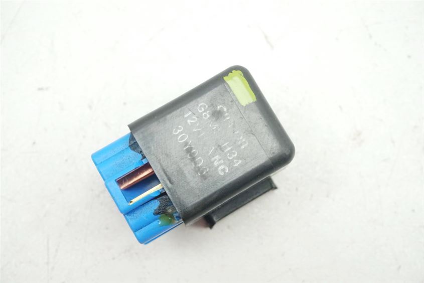 HONDA CBR 600 PC35 RELAIS STEUERRELAIS 99-00