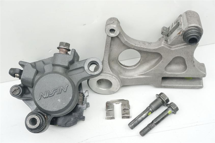 HONDA CBR 600 PC35 PINZA DE FRENO TRASERA PLACA DE ANCLAJE BRAKE CALIPER 99-06