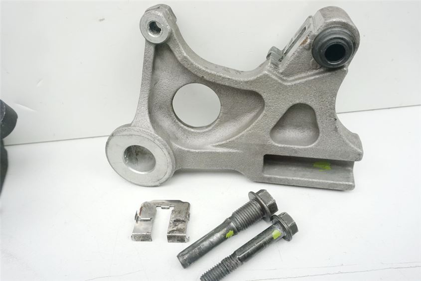 HONDA CBR 600 PC35 PINZA DE FRENO TRASERA PLACA DE ANCLAJE BRAKE CALIPER 99-06