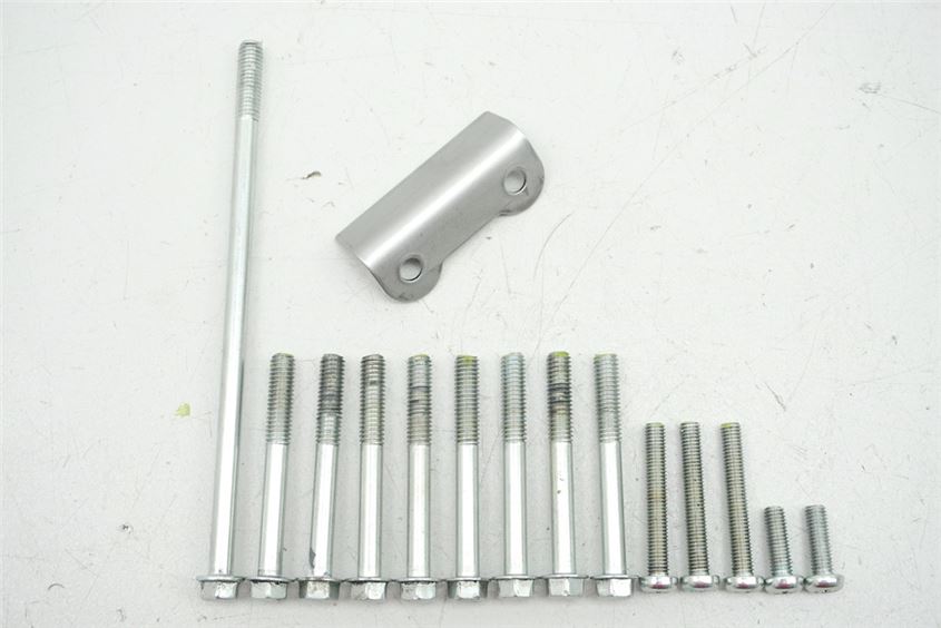 TGB X MOTION 125 CU8 TORNILLOS TAPA ENCENDIDO ESTATOR TAPA MOTOR