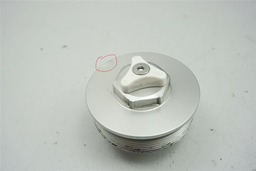 KTM 1290 SUPERDUKE R TAPA TORNILLO HORQUILLA TAPÓN CUBIERTA - BLANCO