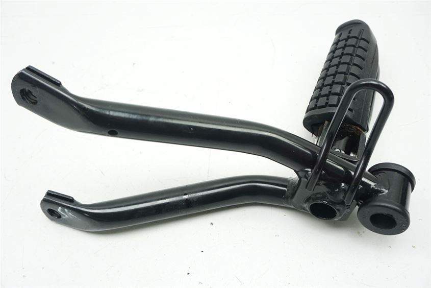 HONDA CBF 125 JC40 FUßRASTENANLAGE SOZIUS RECHTS FOOTREST - NUR 1771 KM