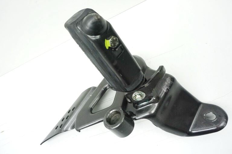 HONDA CBF 125 JC40 FUßRASTENANLAGE FAHRER RECHTS FUßRASTE HALTEPLATTE