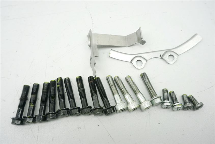 KAWASAKI KLR 600 KL600 A SCHRAUBEN LIMADECKEL STATOR SCREWS