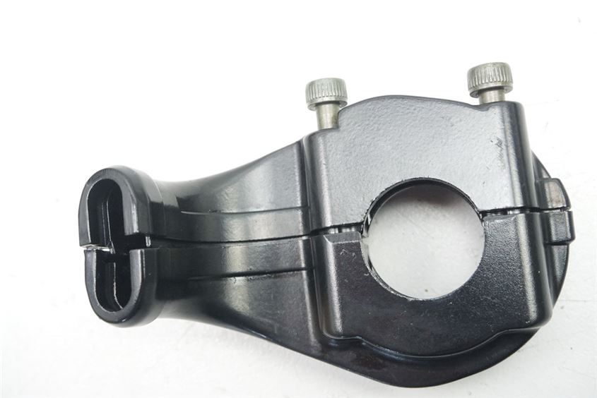 YAMAHA TDM 900 RN08 THROTTLE GRIP PULLEY HOLDER