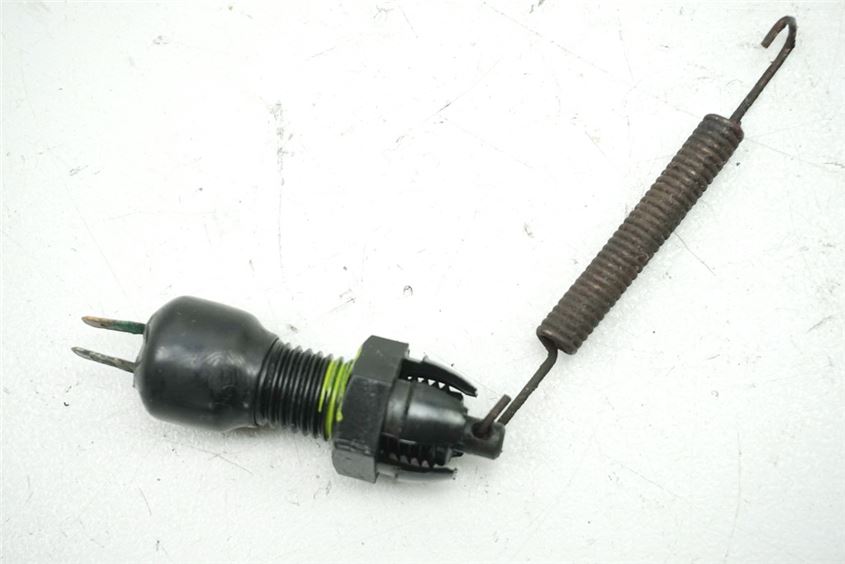 SUZUKI VL 125 WVA4 INTRUDER REAR BRAKE LIGHT SWITCH