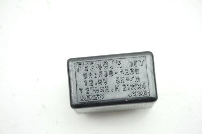 SUZUKI DL 650 V-STROM WVB1 BLINKRELAIS BLINKGEBER