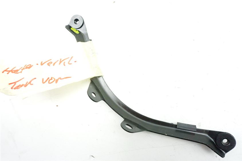 SUZUKI DL 650 V-STROM WVB1 HALTERUNG VERKLEIDUNG TANK VORN TRÄGER