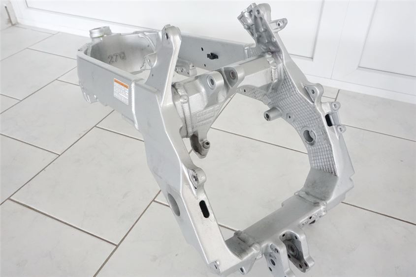 SUZUKI DL 650 V-STROM WVB1 CHASIS Y DOCUMENTACIÓN - SIN ACCIDENTES - INFORME DE MEDICIÓN