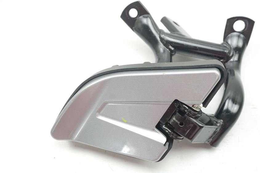 KYMCO PEOPLE GT 300 i ABS PILLION FOOTREST RIGHT BRACKET