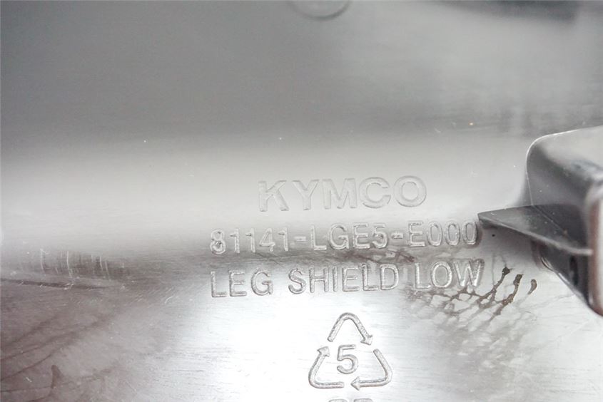 KYMCO PEOPLE GT 300 i ABS FAIRING LEG SHIELD LOWER COVER