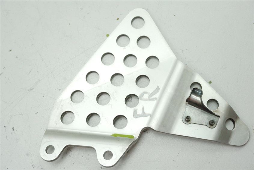 HONDA CBR 900 SC50 PROTECTOR TALÓN DERECHO