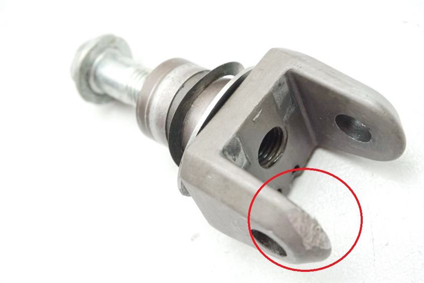 HONDA CBR 900 SC50 SOPORTE ESTRIBERA CONDUCTOR IZQUIERDA ARTICULACIÓN