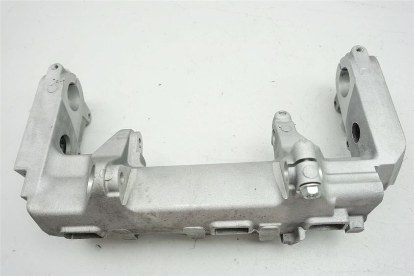 HONDA CBR 900 SC50 HALTERUNG RAHMEN UNTERZUG TRÄGER