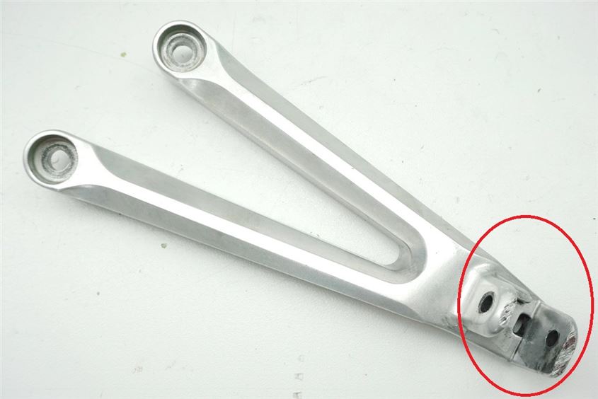 HONDA CBR 1000 RR SC57 PASSENGER FOOTREST HANGER LEFT FOOTREST PLATE 04-07