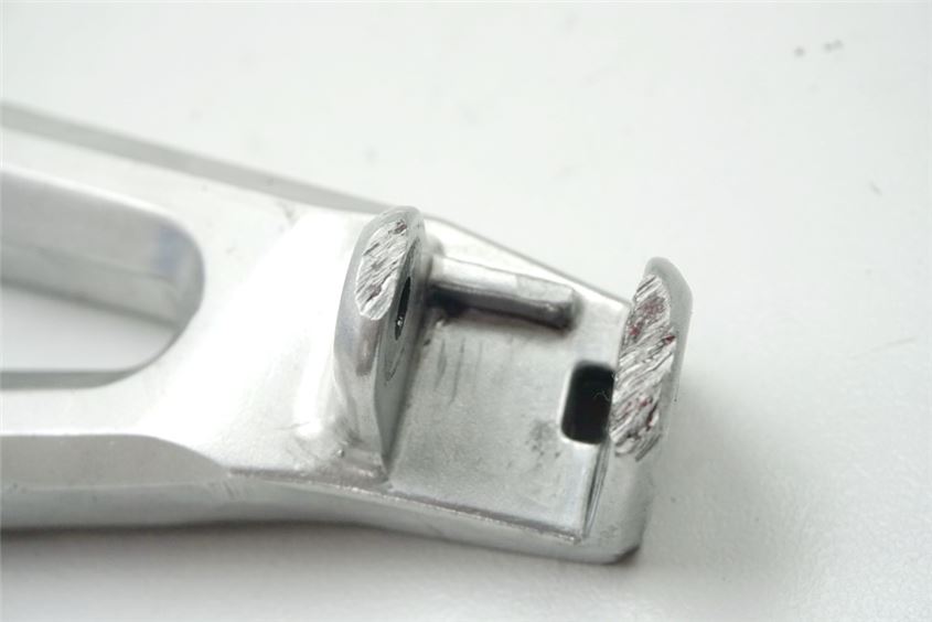 HONDA CBR 1000 RR SC57 FUßRASTENTRÄGER SOZIUS LINKS FUßRASTENPLATTE 04-07