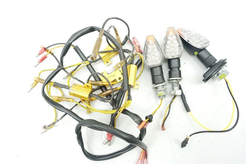HONDA CBR 1000 RR SC57 INTERMITENTES LED RESISTENCIAS 04-07