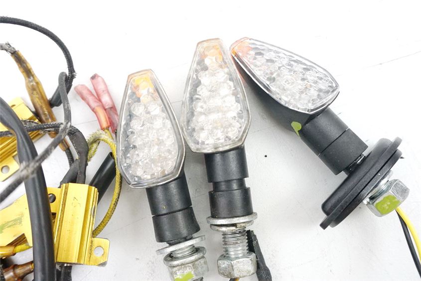 HONDA CBR 1000 RR SC57 BLINKER LED WIDERSTÄNDE 04-07