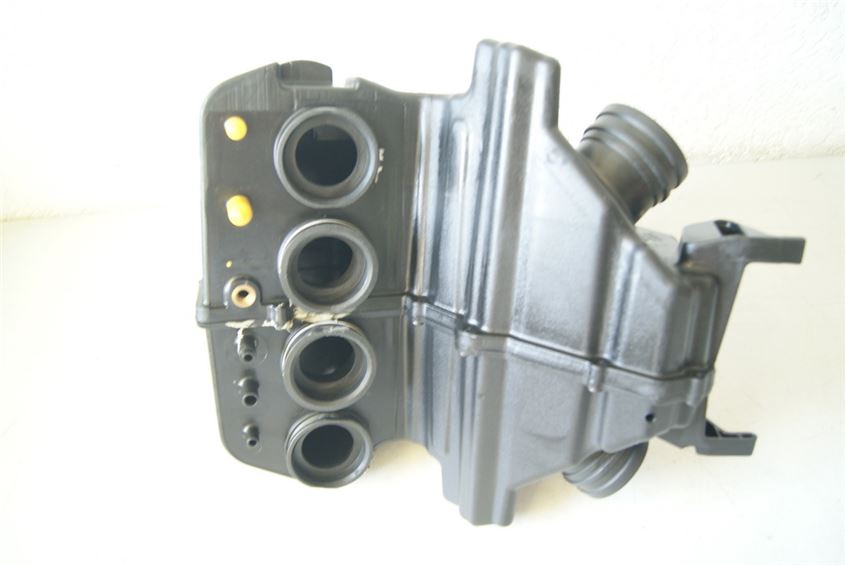 TRIUMPH DAYTONA 600 806LW AIRBOX LUFTFILTERKASTEN