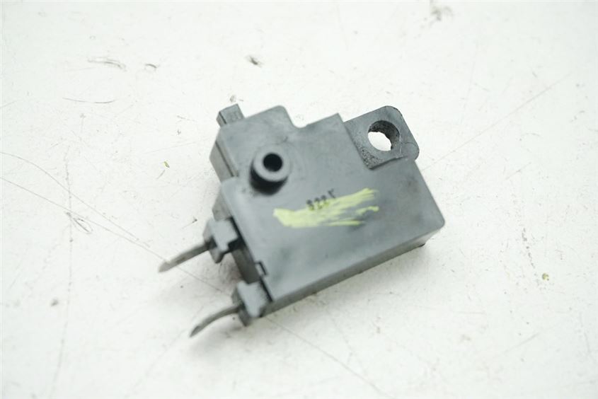 HONDA CLR 125 JD18 CITYFLY BREMSLICHTSCHALTER VORN