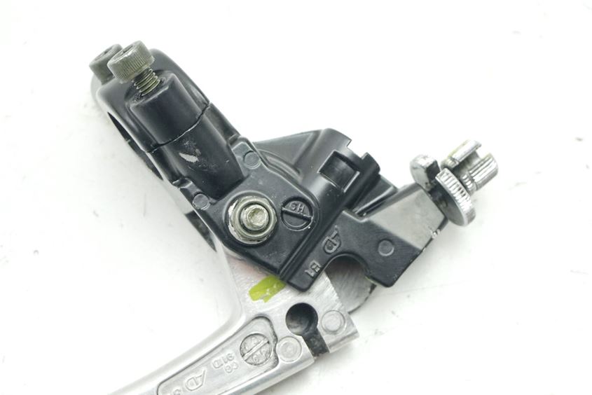 TRIUMPH SPEED TRIPLE 885 i T509 CLUTCH LEVER PERCH MIRROR MOUNT