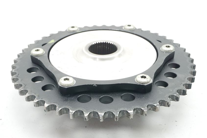 TRIUMPH SPEED TRIPLE 885 i T509 SPROCKET CARRIER HUB SWING ARM