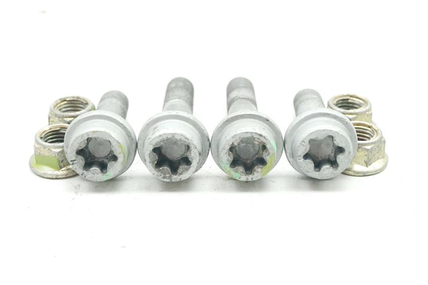 TRIUMPH SPEED TRIPLE 885 i T509 SCHRAUBEN HECKRAHMEN SCREWS
