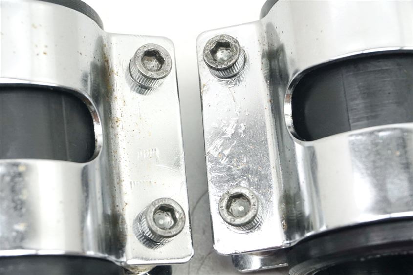TRIUMPH SPEED TRIPLE 885 i T509 HEADLIGHT BRACKET MOUNT LAMP HOLDER