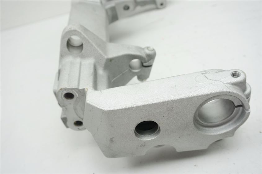 HONDA CBR 900 SC44 BRACKET FRAME SUBFRAME SUPPORT