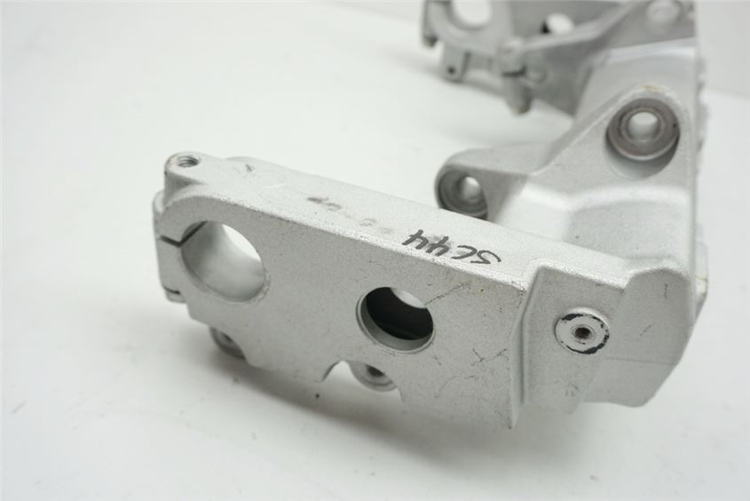 HONDA CBR 900 SC44 BRACKET FRAME SUBFRAME SUPPORT