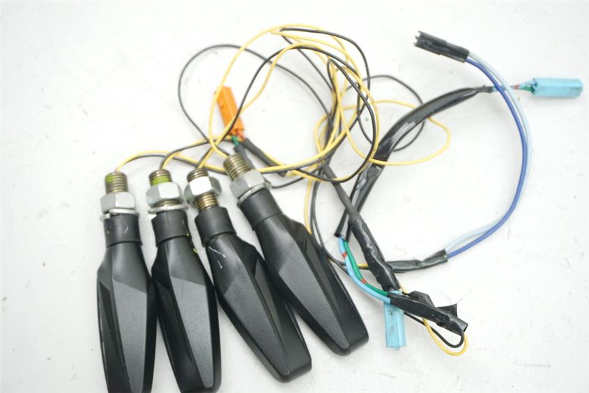 HONDA CBR 900 SC50 INTERMITENTES LED - JUEGO