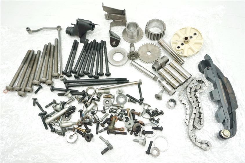 TRIUMPH SPEED TRIPLE 885 i T509 MOTOR - TORNILLOS Y PIEZAS PEQUEÑAS